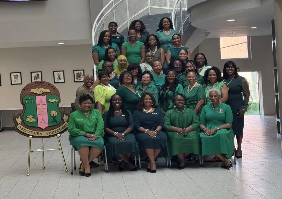 Members of Alpha Kappa Alpha Sorority, Incorporated®, Psi Iota Omega Chapter, gathered together